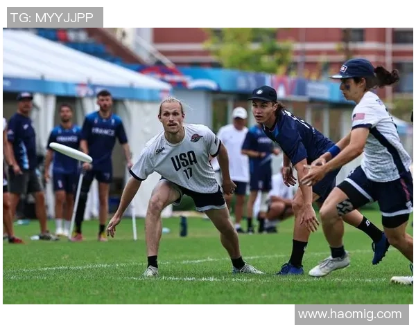 南京飞盘队与成都飞盘队赛后复盘分析力量对比与战术探讨